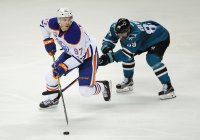 McDavid dangles against the Sharks