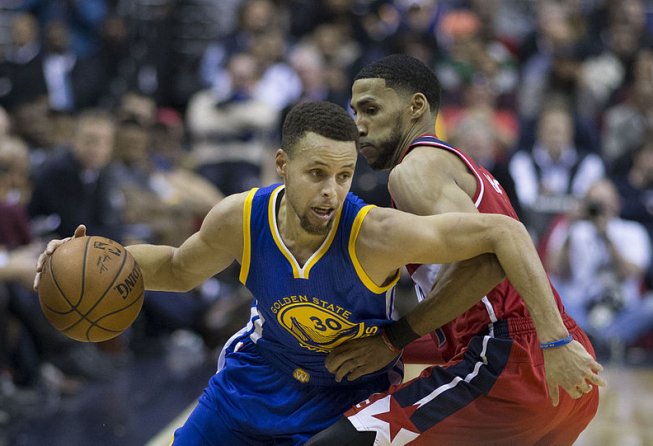 2017 NBA Title Odds: Favorites and Dark-horses Curry driving passed his defender