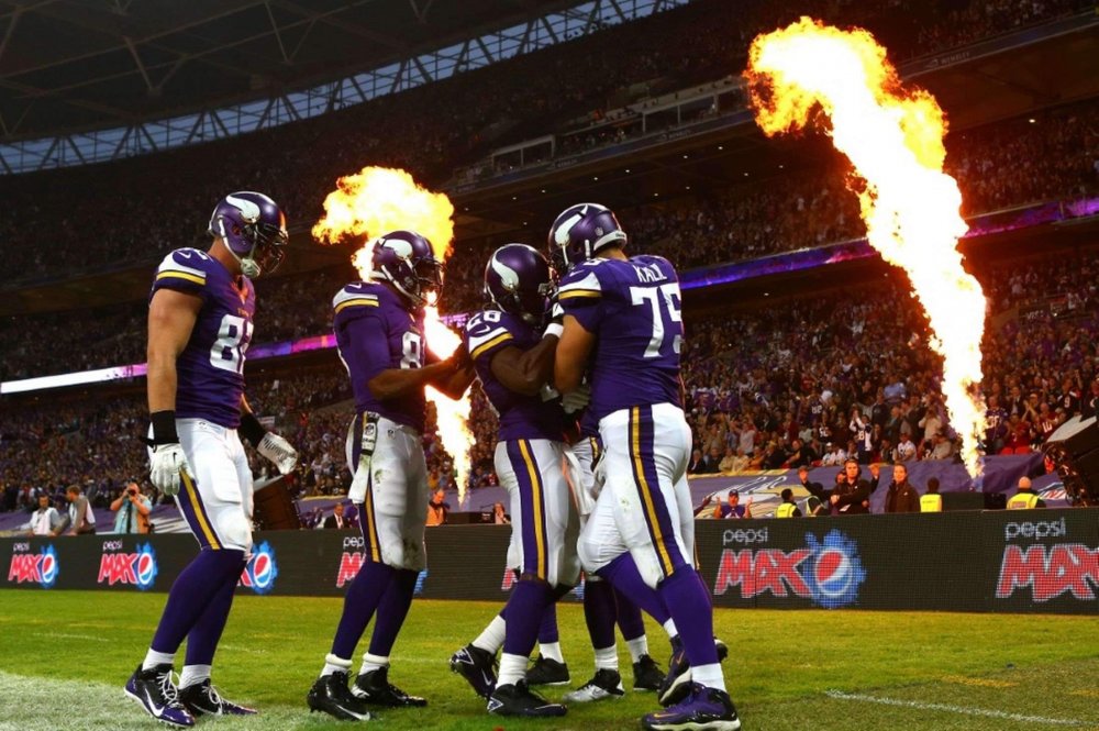 Minnesota Vikings players celebrate