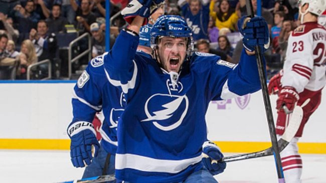 Nikita Kucherov scores a hat trick against the Arizona Coyotes