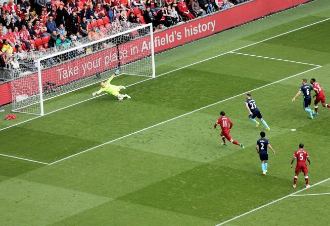 Coutinho scores for Liverpool.