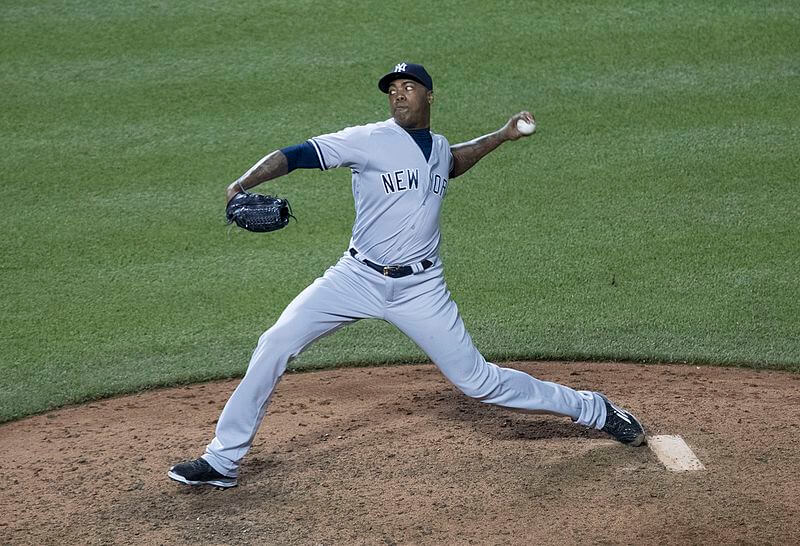 Yankees reliever Aroldis Chapman mid-pitch