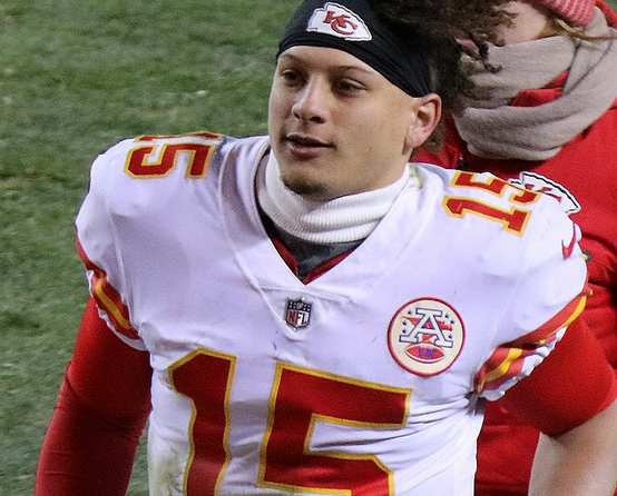 KC Chiefs QB Patrick Mahomes jogging off the field